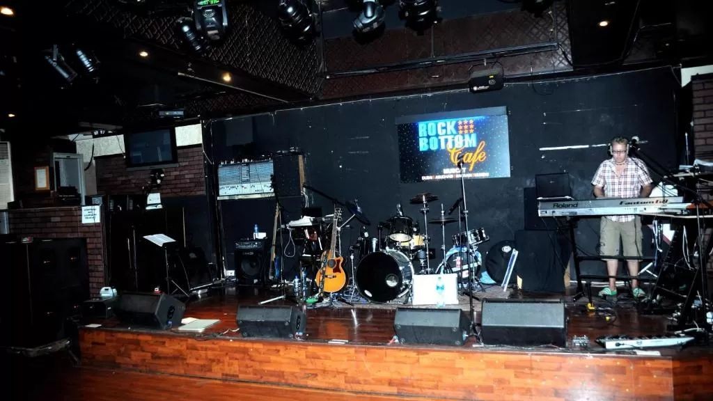 کلاب شبانه کلاب شبانه