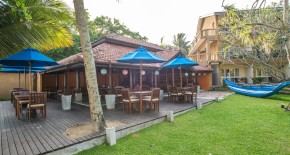 هتل The Palms بنتوتا