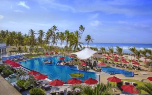 محوطه هتل محوطه هتل