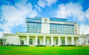 محوطه هتل محوطه هتل