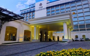 محوطه هتل محوطه هتل