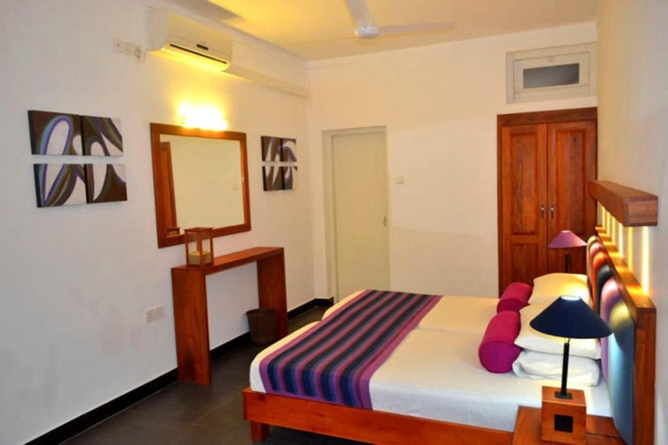 hotels-Sri-Lanka-Negombo-Golden-Star-Beach-226156019-26ba2c9637d85cfabc7a35aea816c669.jpg