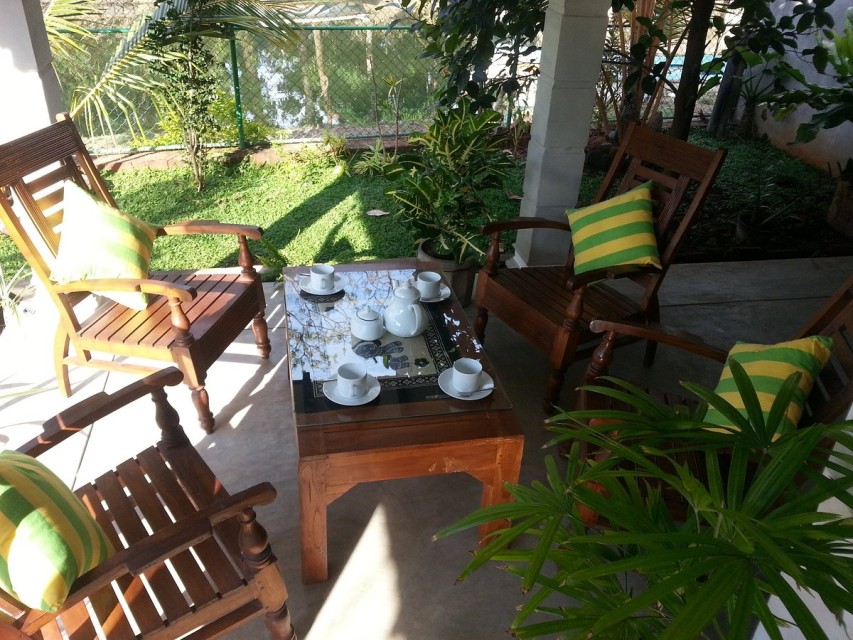 hotels-Sri-Lanka-Negombo-Green-Wood-Villa-terace-(1)-26ba2c9637d85cfabc7a35aea816c669.jpg
