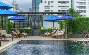 محوطه هتل محوطه هتل