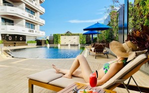 محوطه هتل محوطه هتل