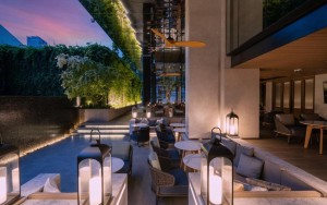 محوطه هتل محوطه هتل