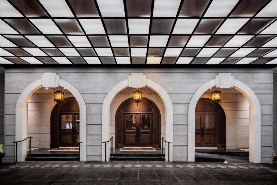 محوطه هتل محوطه هتل