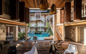 محوطه هتل محوطه هتل