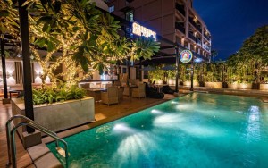 محوطه هتل محوطه هتل