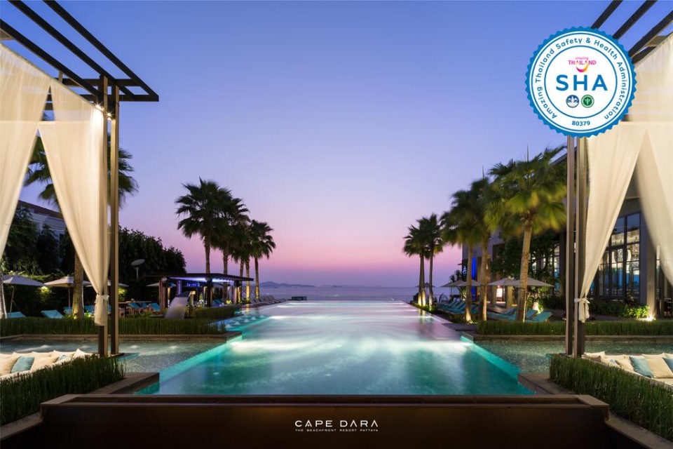 محوطه هتل محوطه هتل