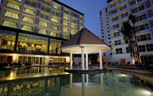 محوطه هتل محوطه هتل