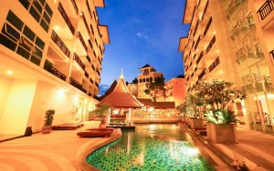 محوطه هتل محوطه هتل