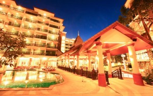 محوطه هتل محوطه هتل