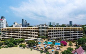 محوطه هتل محوطه هتل