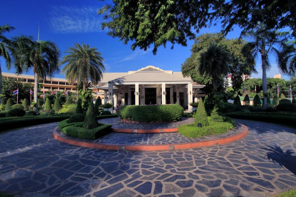 محوطه هتل محوطه هتل