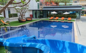 محوطه هتل محوطه هتل