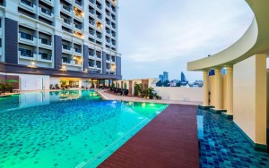 محوطه هتل محوطه هتل