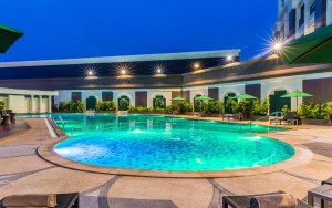 محوطه هتل محوطه هتل