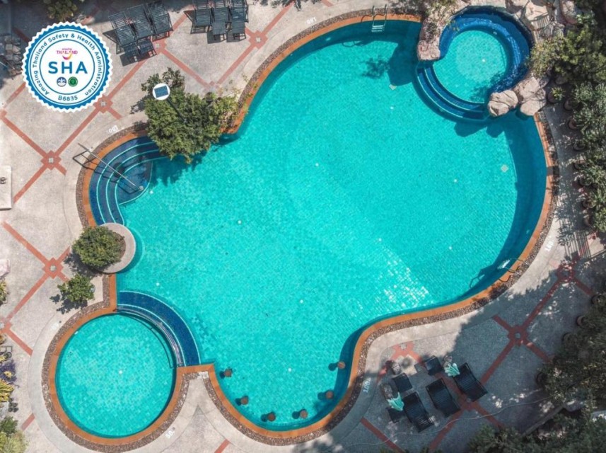 محوطه هتل محوطه هتل