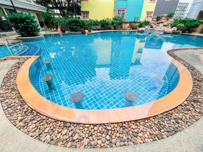 محوطه هتل محوطه هتل