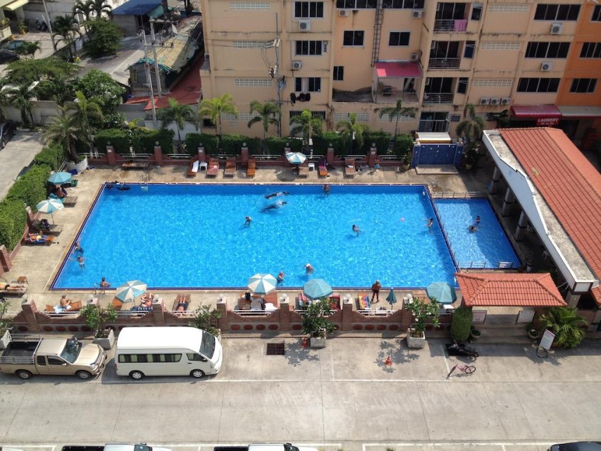 استخر استخر