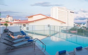 محوطه هتل محوطه هتل