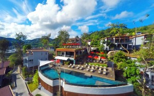 محوطه هتل محوطه هتل