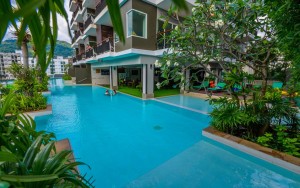 محوطه هتل محوطه هتل