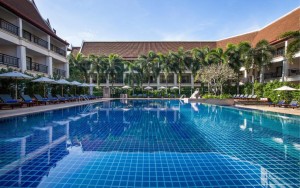 محوطه هتل محوطه هتل