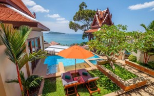 محوطه هتل محوطه هتل