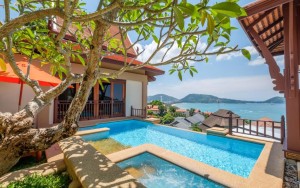 محوطه هتل محوطه هتل