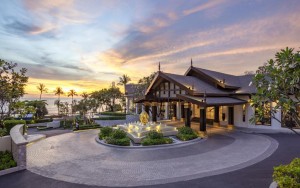 محوطه هتل محوطه هتل