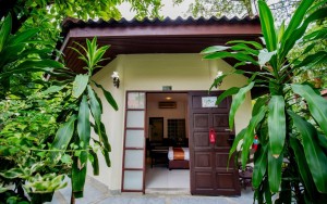 محوطه هتل محوطه هتل