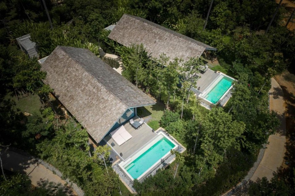 محوطه هتل محوطه هتل