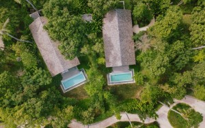 محوطه هتل محوطه هتل