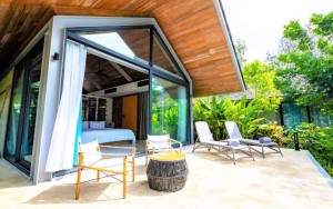 محوطه هتل محوطه هتل