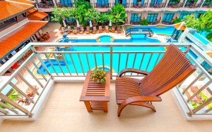 محوطه هتل محوطه هتل