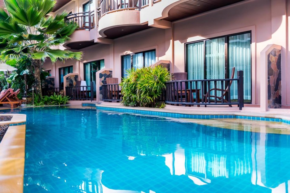 محوطه هتل محوطه هتل