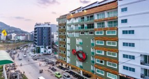 هتل Patong Holiday by Tuana پوکت