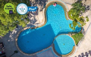 محوطه هتل محوطه هتل