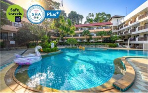 محوطه هتل محوطه هتل