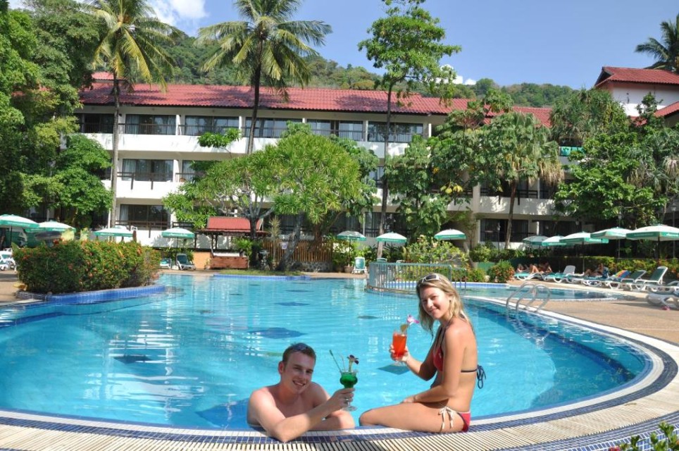 محوطه هتل محوطه هتل