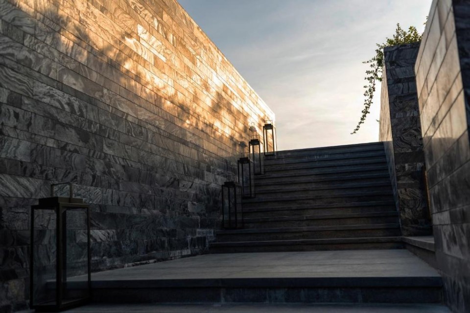 محوطه هتل محوطه هتل