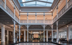 محوطه هتل محوطه هتل