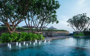 محوطه هتل محوطه هتل