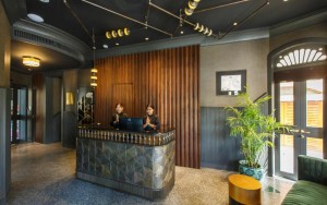 محوطه هتل محوطه هتل