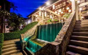 محوطه هتل محوطه هتل