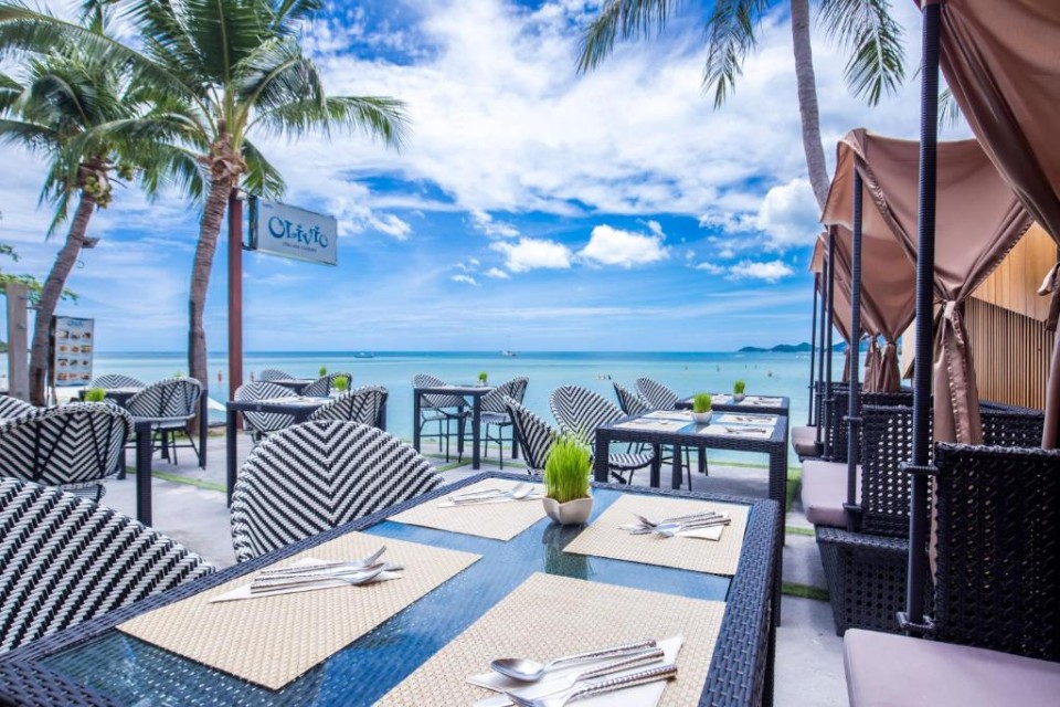 محوطه هتل محوطه هتل