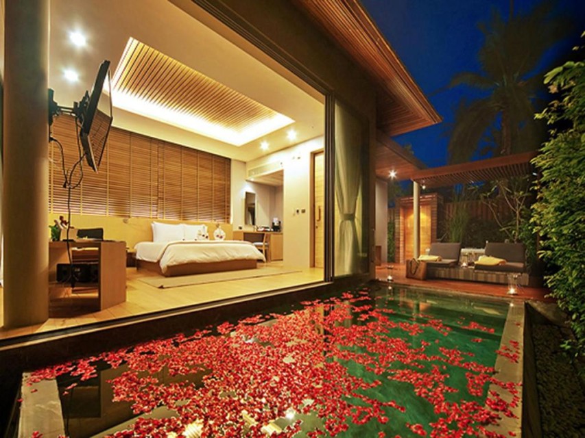 محوطه هتل محوطه هتل