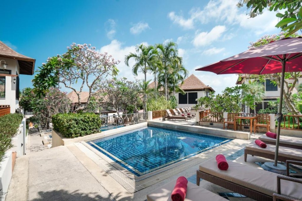 محوطه هتل محوطه هتل